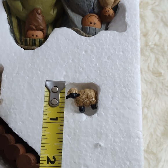 Suzi Skoglund Nativity Set 1994 - Picture 13 of 16